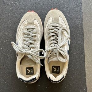 Veja Women’s Rio Cream and Black Sneakers